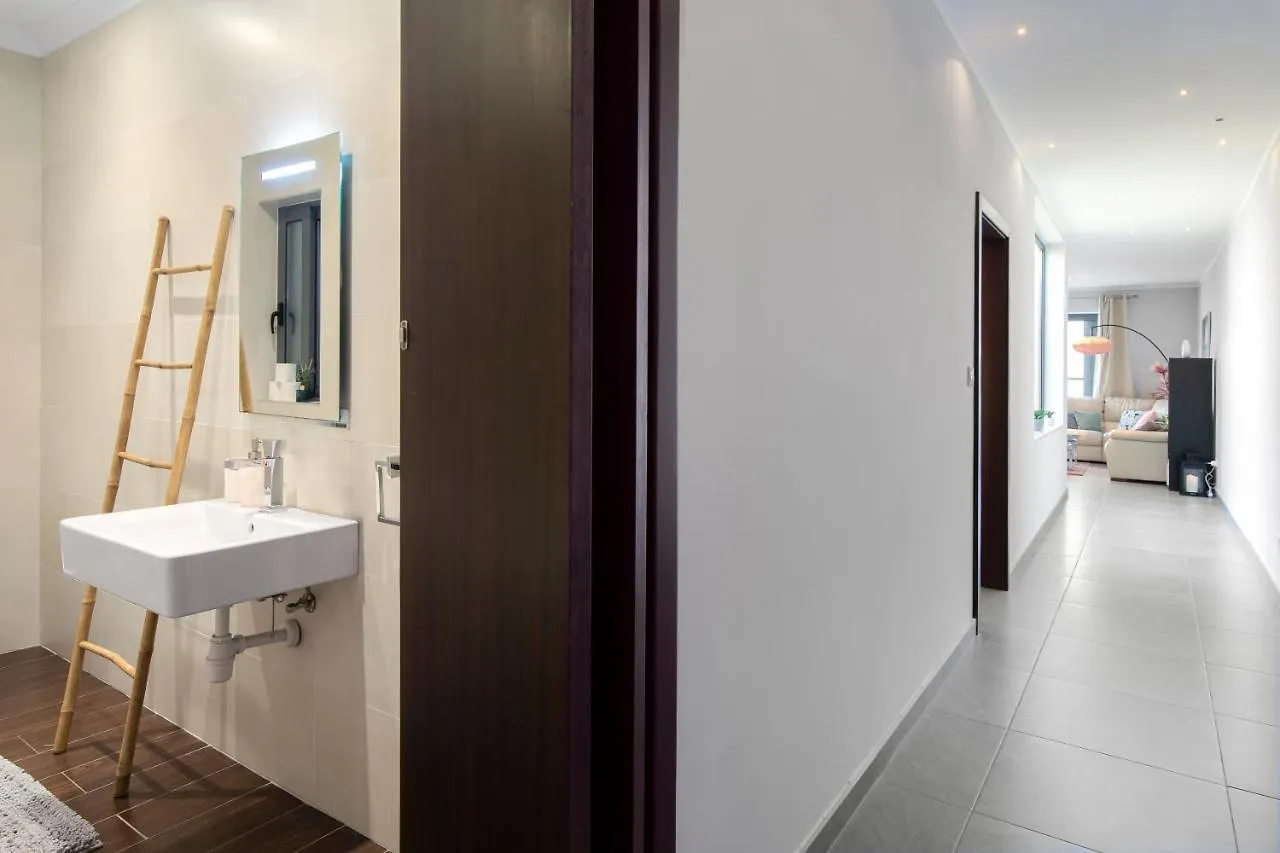 3Br Penthouse With Huge Terrace - Sliema, Triq Trofimu Apartment 0*, Sliema Malta