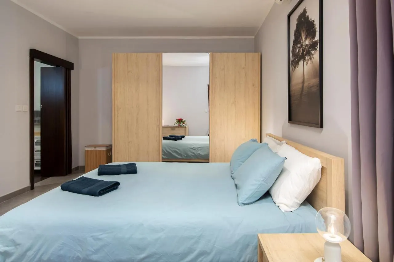 3Br Penthouse With Huge Terrace - Sliema, Triq Trofimu Apartment