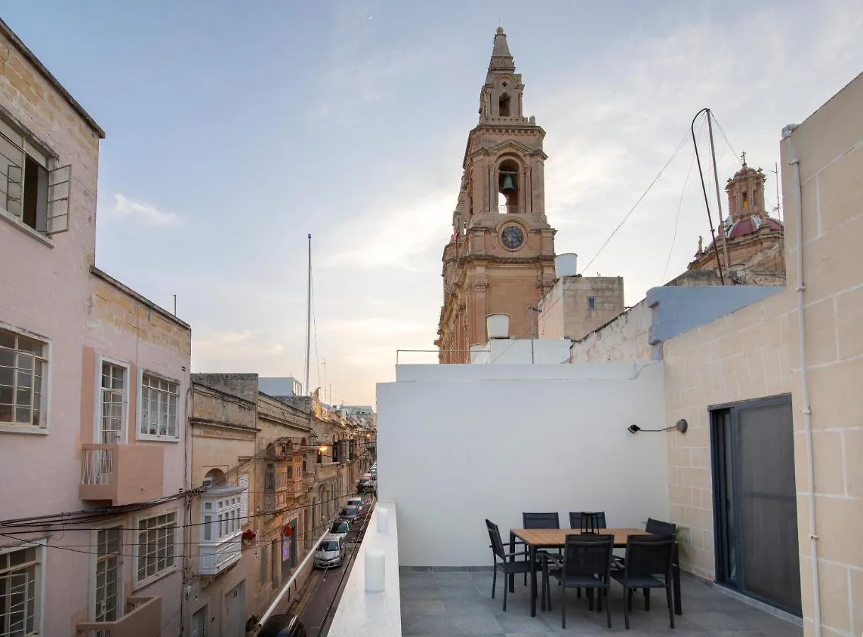 3Br Penthouse With Huge Terrace - Sliema, Triq Trofimu Apartment